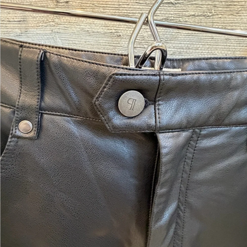 NWT new 30 Anthropologie pilcro cropped faux leather moto pants black short